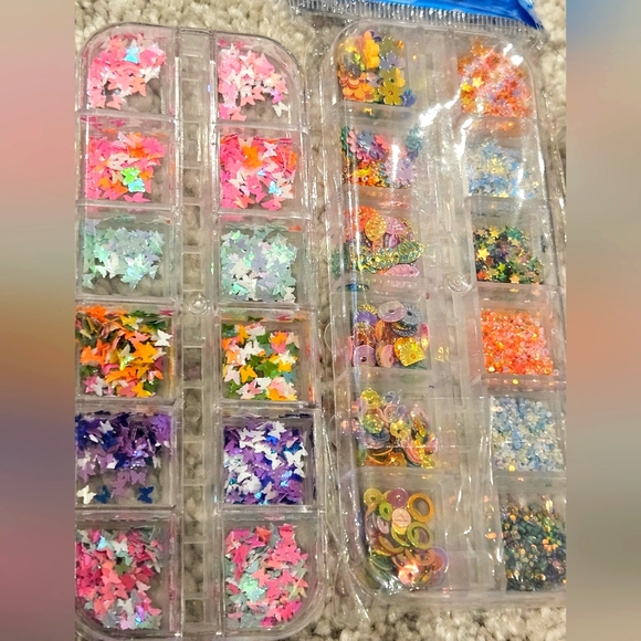 Nail Kit 💅 - Picture 7 of 13